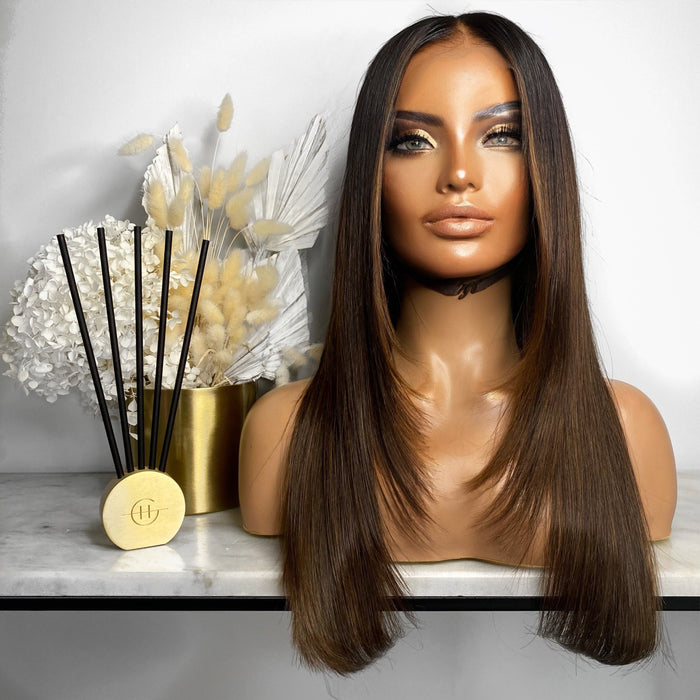 AMIRA (Luxe Glueless Lace Front Wig)
